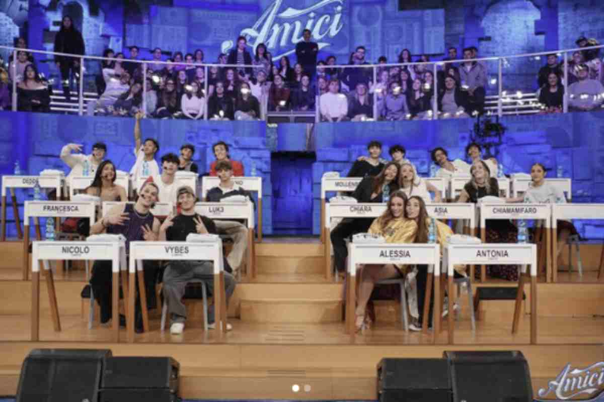 Stando alle anticipazioni di Superguida Tv, gli scontri in studio sono stati ben tre,